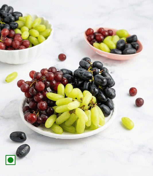 Red Flame, Black and Green Grapes Mix